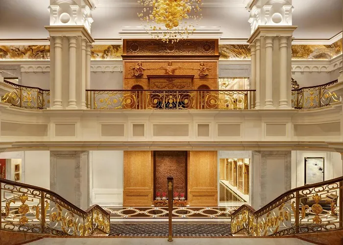 Lotte New York Palace